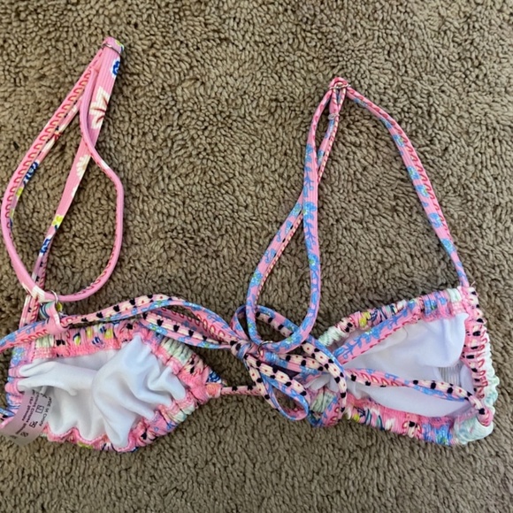 Floral triangle bikini - Picture 3 of 3